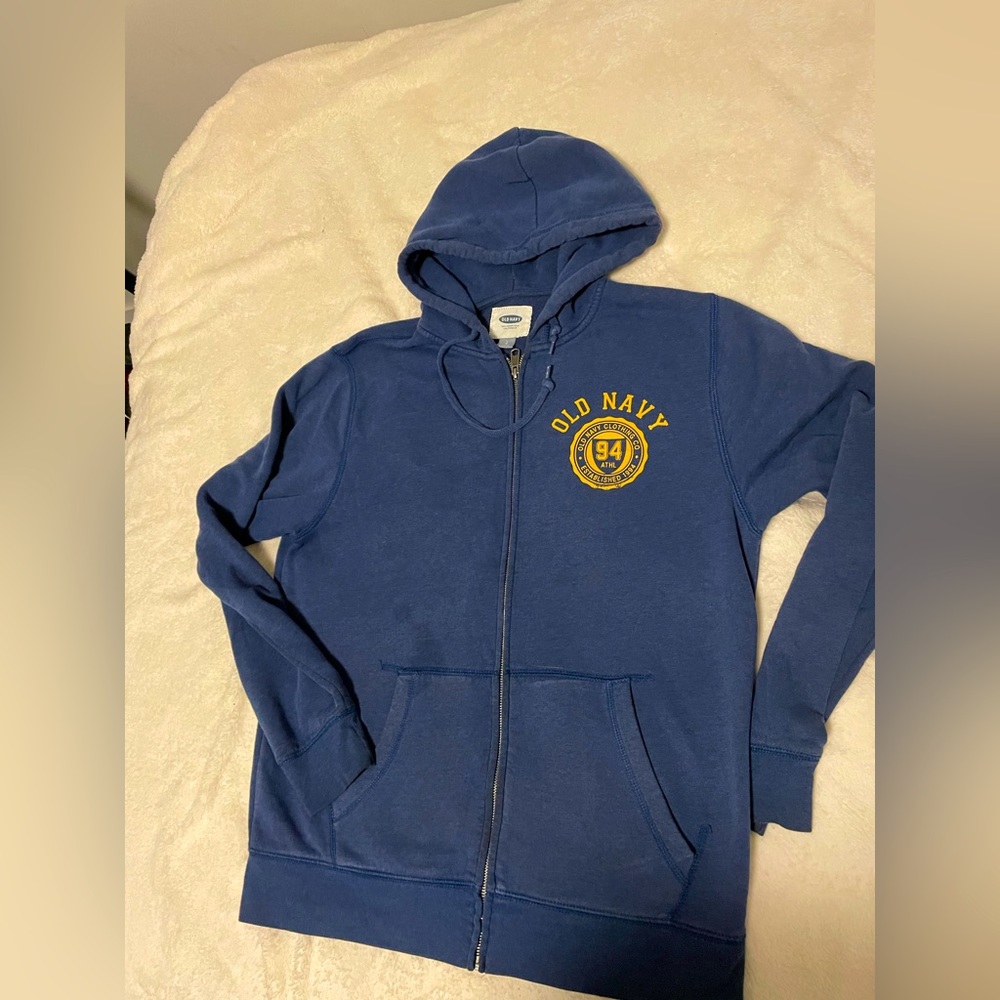 Old navy sweater